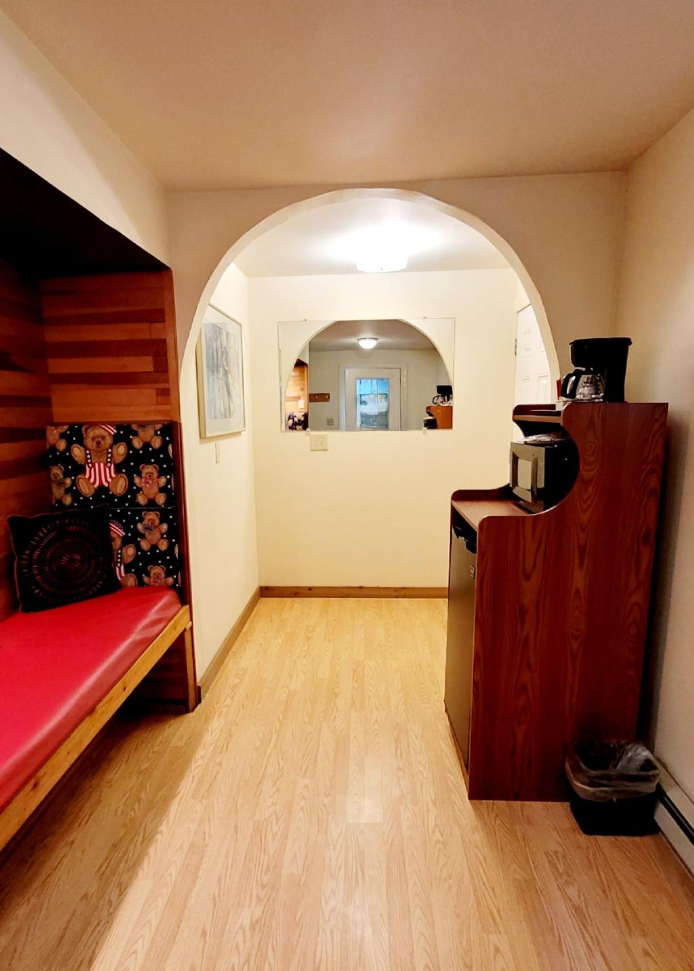 Alexander'S Lodge Ашфорд Екстериор снимка